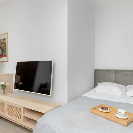Apartament Woodicapart With Balcony In By Renters *