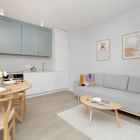 Woodicapart With Balcony In By Renters * Гданьск