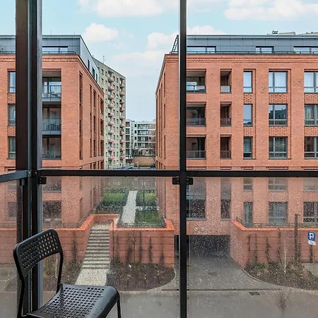 Woodicapart With Balcony In By Renters Апартаменты Гданьск